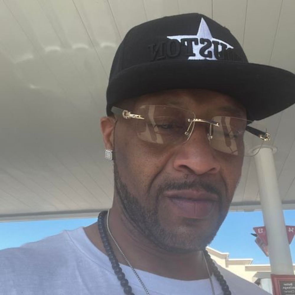 Meet your Posher, Raymond